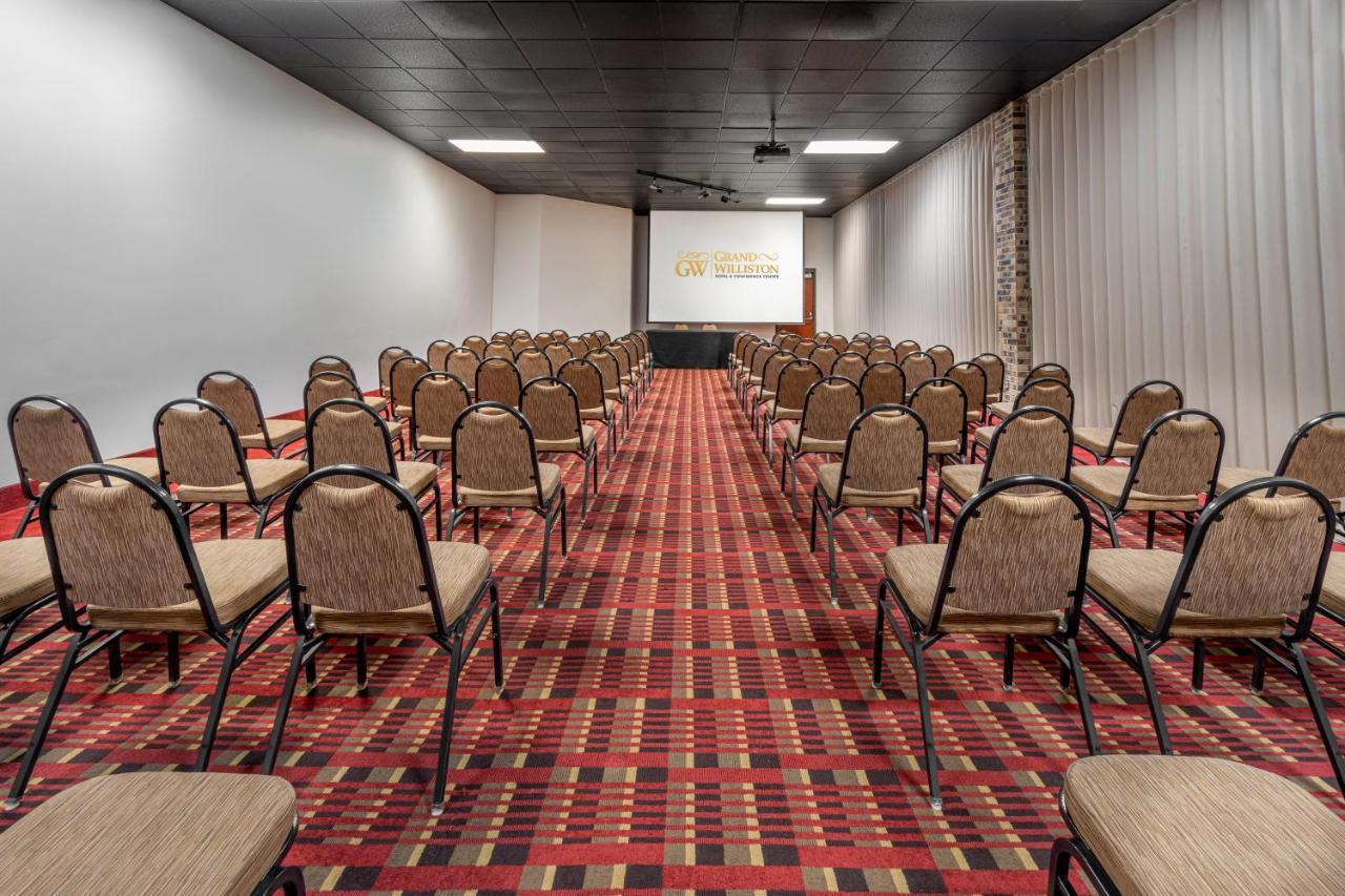 Grand Williston Hotel And Conference Center Εξωτερικό φωτογραφία